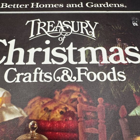Better Homes & Gardens Treasury Of Christmas Crafts & Foods Hardcover 1981 - Picture 2 of 9